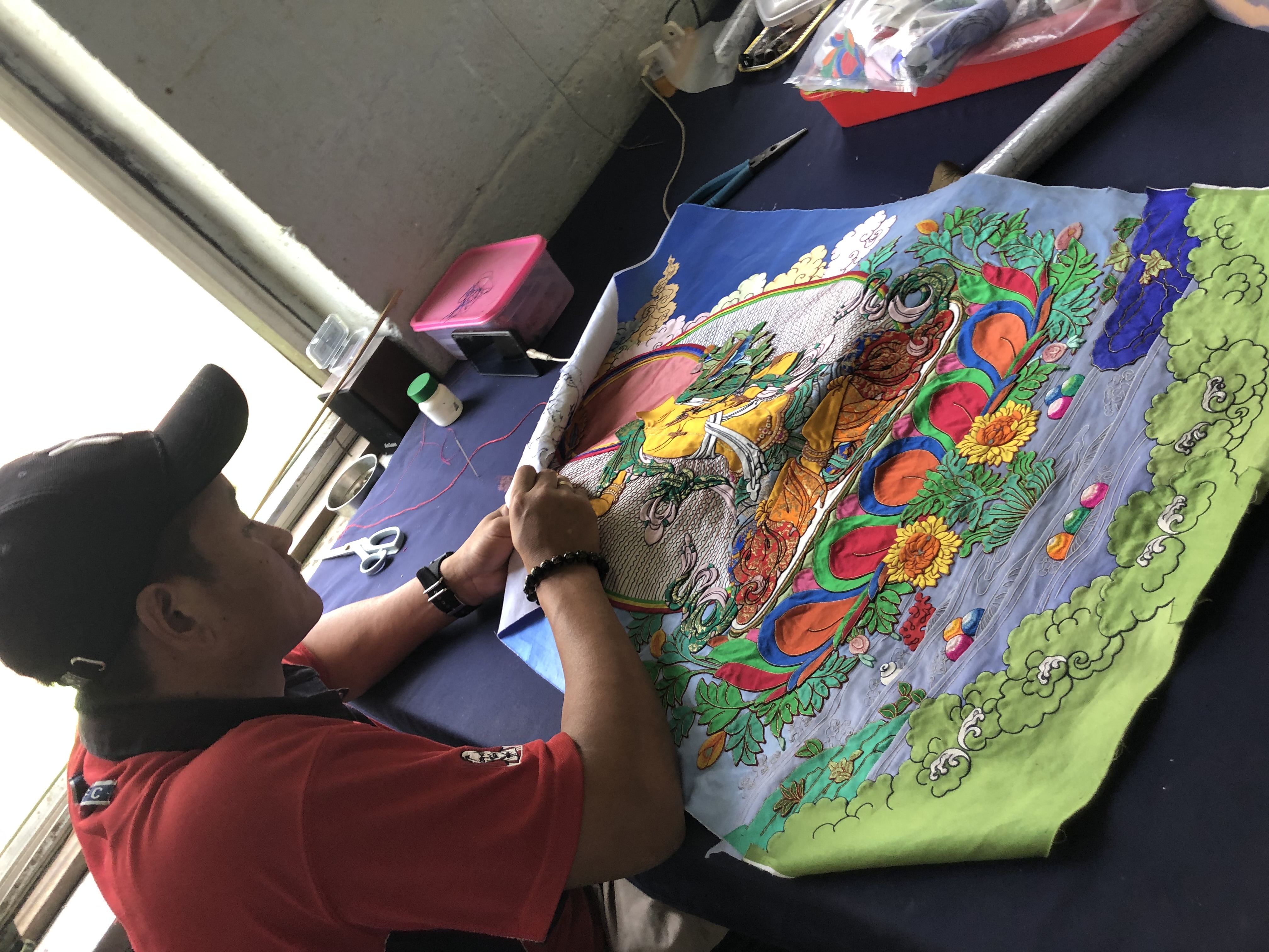 Broderie de thangka en soie