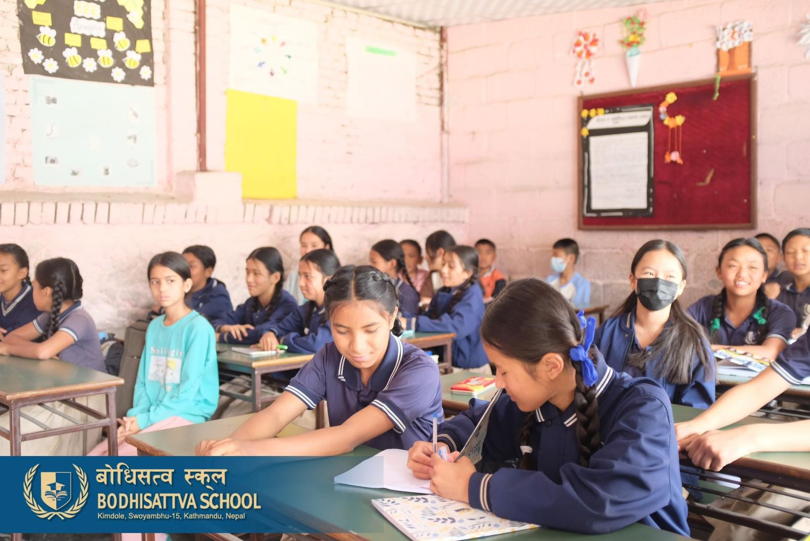 Lycéens en classe, Bodhisattva School